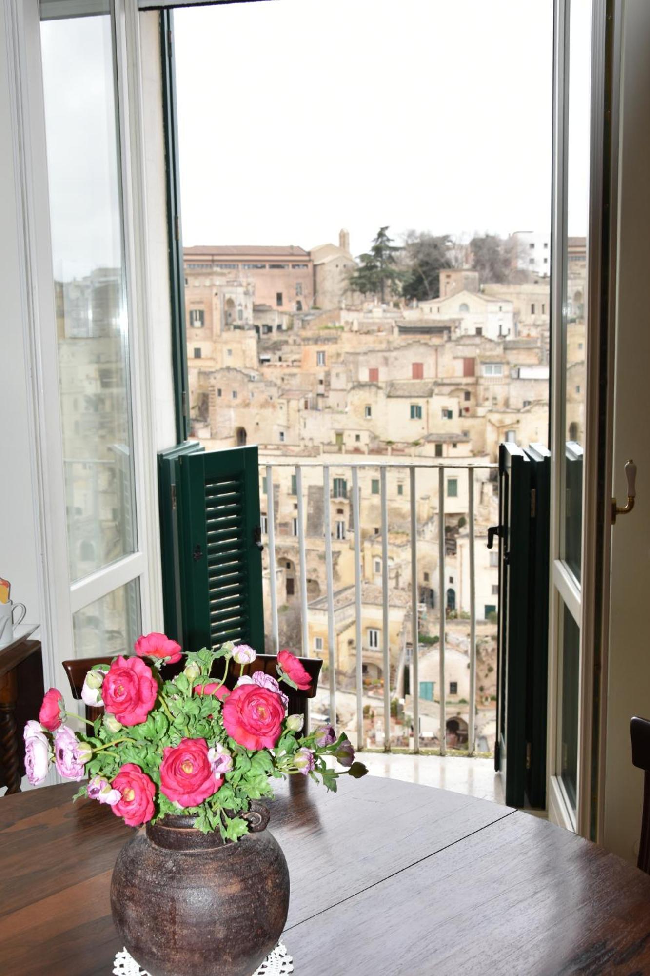 La Regina Historic House Apartment มาเตรา ภายนอก รูปภาพ