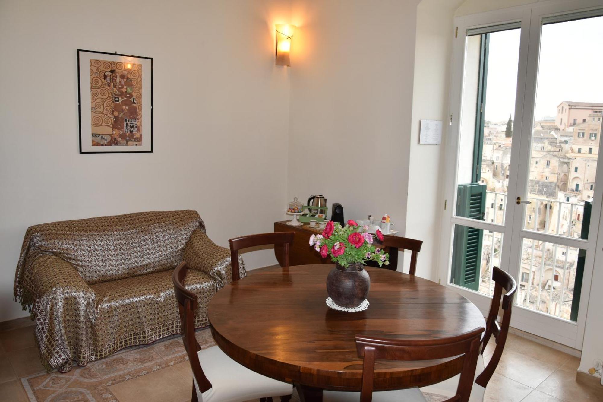 La Regina Historic House Apartment มาเตรา ภายนอก รูปภาพ