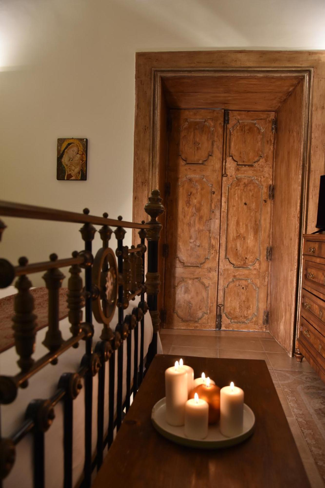 La Regina Historic House Apartment มาเตรา ภายนอก รูปภาพ