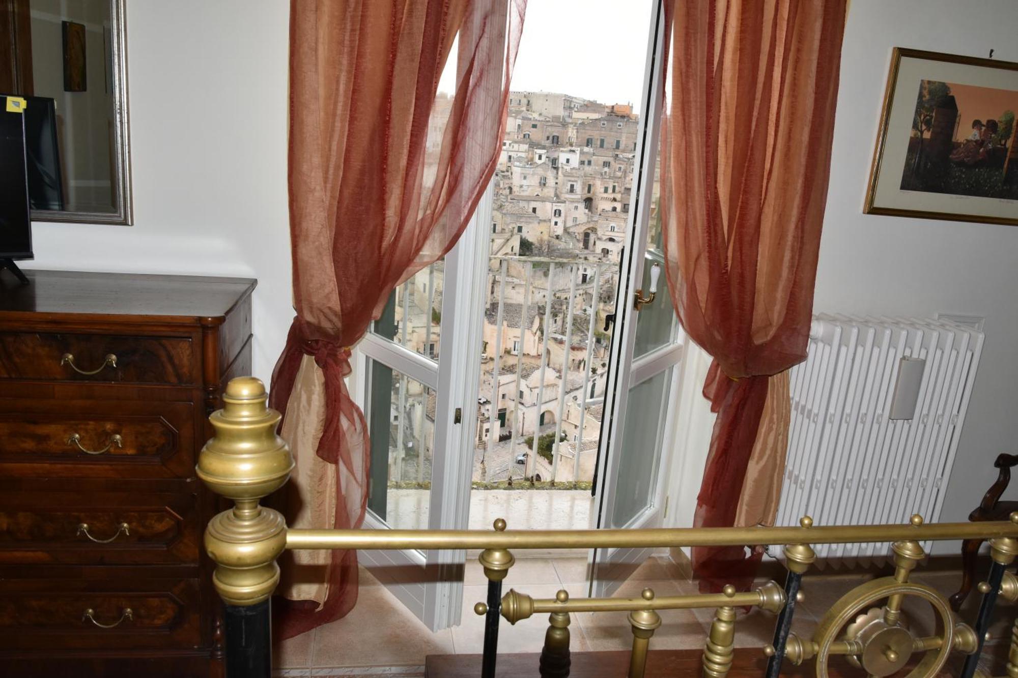 La Regina Historic House Apartment มาเตรา ภายนอก รูปภาพ