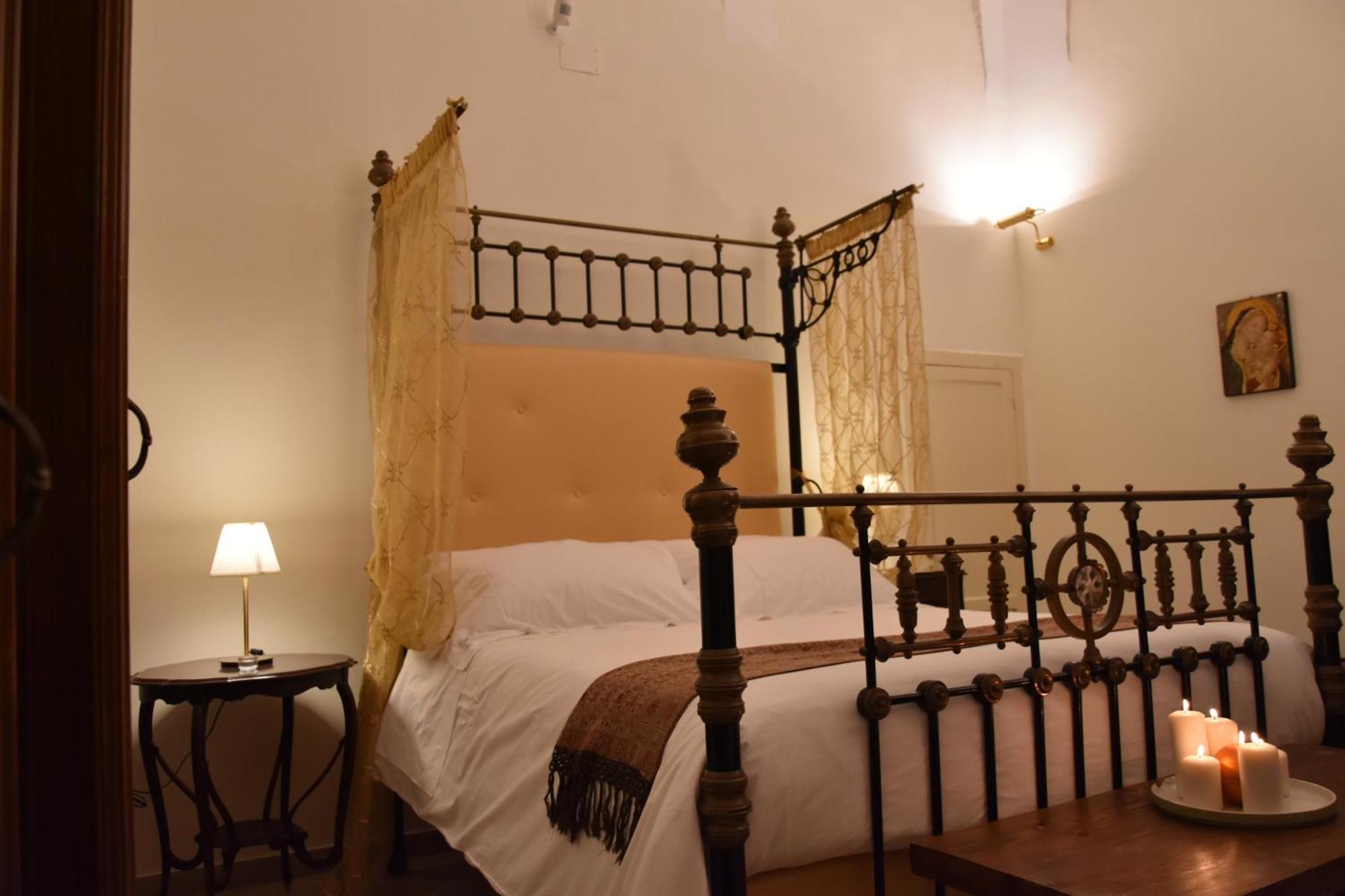 La Regina Historic House Apartment มาเตรา ภายนอก รูปภาพ